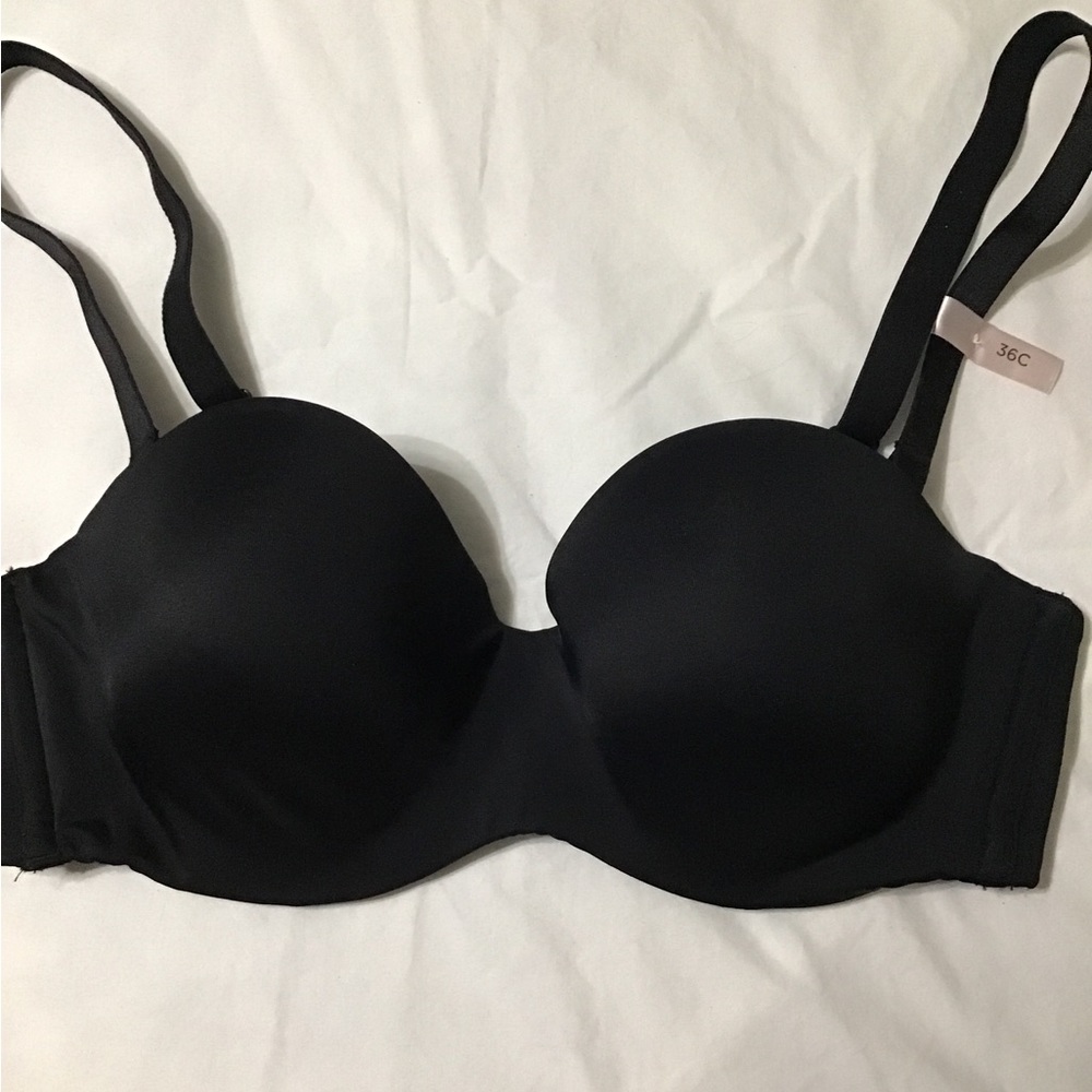 Women’s size 36 C black underwire bra can be strapless Ambrielle